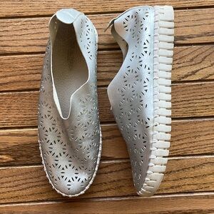 Ilse Jacobsen Tulip Silver Flats size 39